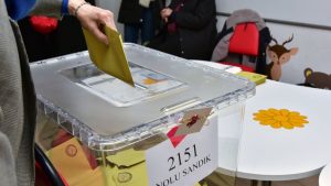 Seçim tarihi değişmeli mi?