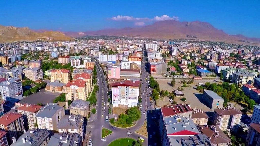 Van’da bir kişi daha başkanlık adaylığını açıkladı