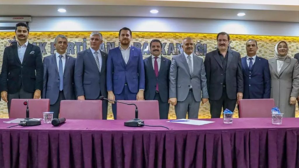 DEVA Partisi Van İl Başkanı Peker istifa etti