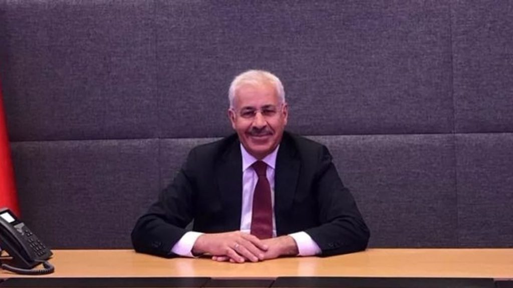 DEVA’da dikkat çeken istifa! İkram Dinçer duyurdu