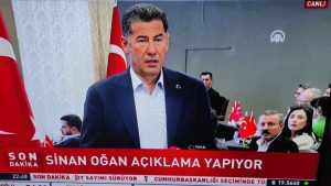 Sinan Oğan’ın açıklamasında dikkat çeken görüntü