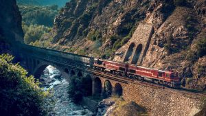 Van’daki demiryolu için sert eleştiri: Akıl tutulması!