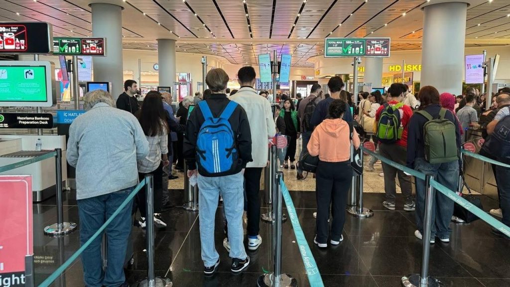 Uçaklardaki iptal ve gecikmelerin nedenleri neler?