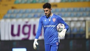 Vansporlu futbolcu Amedspor ile anlaştı