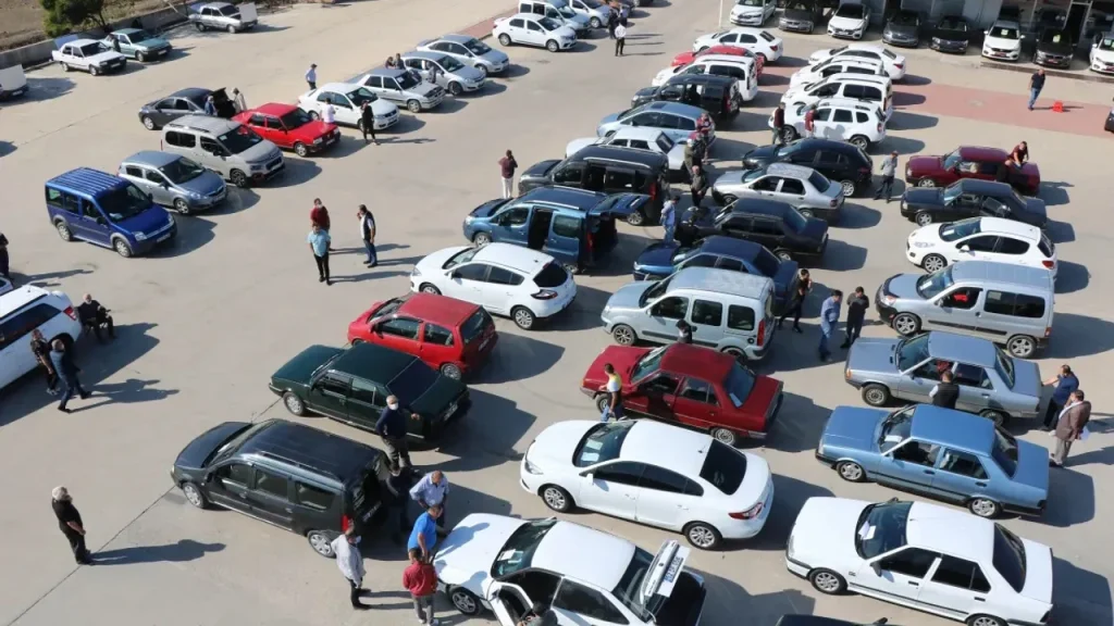 İkinci el otomobil satışları yüzde 20 düştü