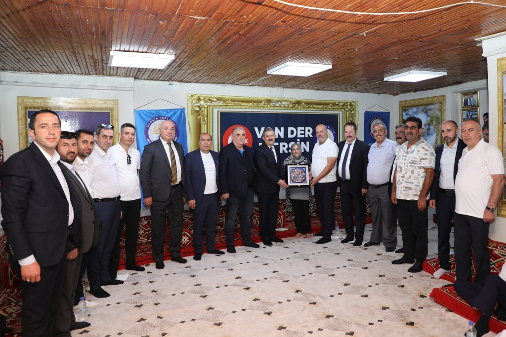 Kardeşlik Köprüsü Van TSO tarafından kuruldu