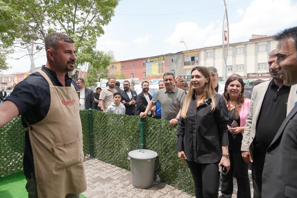 Bayram: Çaldıran’ın potansiyelini birlikte harekete geçireceğiz